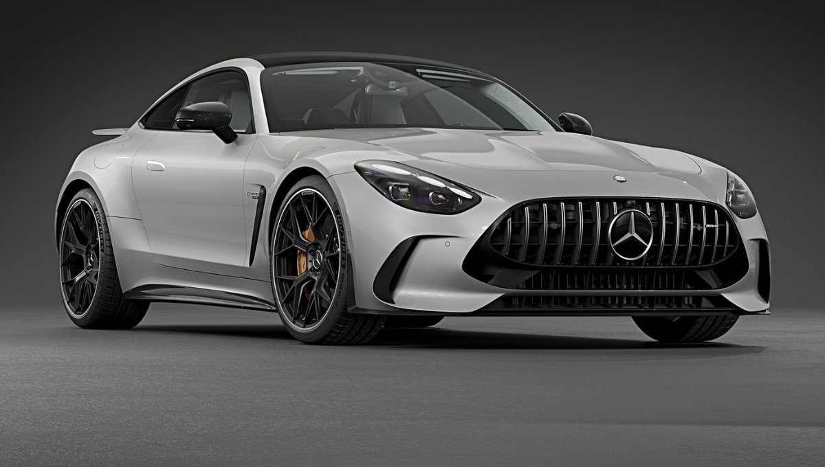 Mercedes-Benz AMG GT Coupe: दमदार इंजन और शानदार डिजाइन का जबरदस्त कॉम्बिनेशन