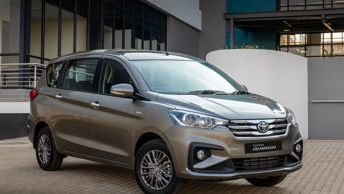 Toyota Rumion: आपकी फैमिली की स्मार्ट और सेफ राइड का नया भरोसा
