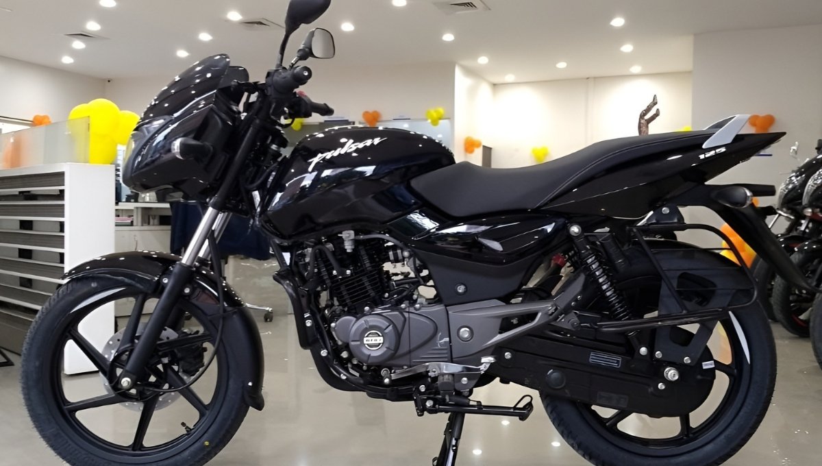 ₹12,000 में बनाएं Bajaj Pulsar 125 अपनी, दमदार लुक और पावर के साथ हर दिल की पसंद