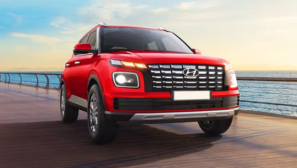 Hyundai Venue: 7.94 लाख की कीमत में प्रीमियम छोटे SUV, जो देती है 18 kmpl का जबरदस्त माइलेज