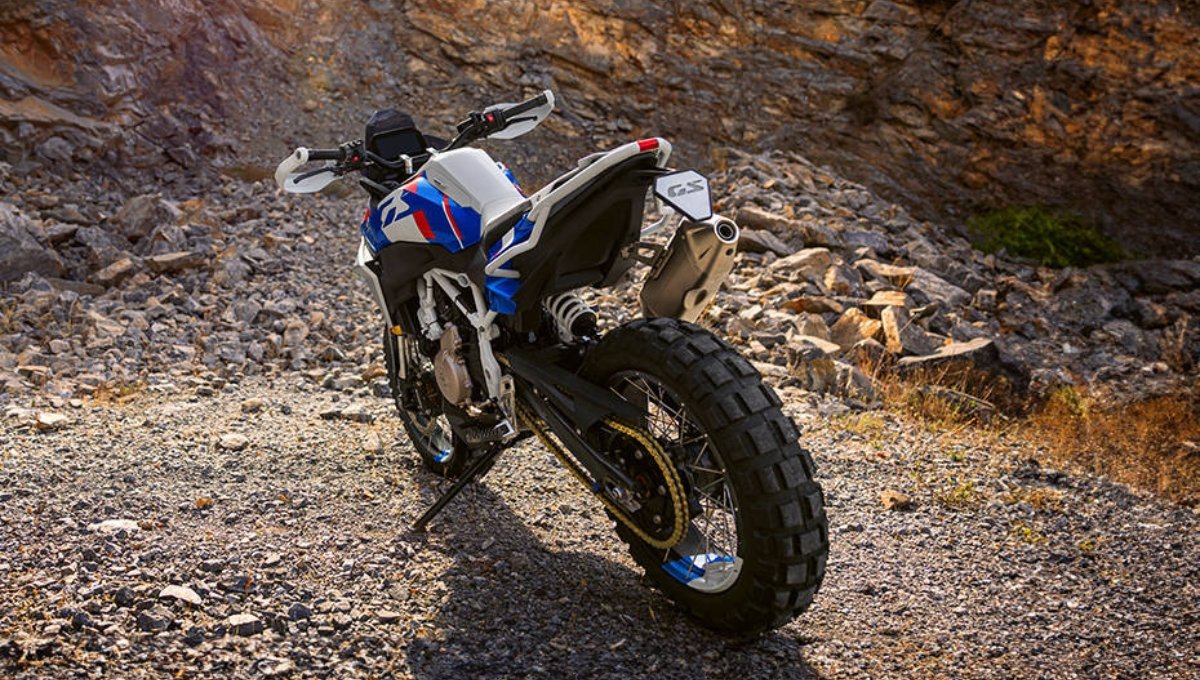 BMW F 450 GS: 4 लाख की कीमत में आएगी दमदार एडवेंचर बाइक, लुक और फीचर्स से हर दिल जीतेगी