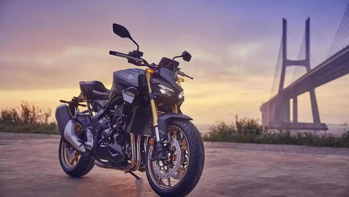 Honda CB1000 Hornet SP: 1000cc इंजन और स्पोर्टी अंदाज़ में आई दमदार स्ट्रीट फाइटर बाइक, कीमत ₹12.35 लाख से शुरू