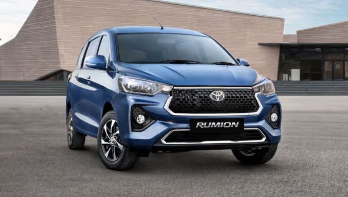 Toyota Rumion: आपकी फैमिली की स्मार्ट और सेफ राइड का नया भरोसा