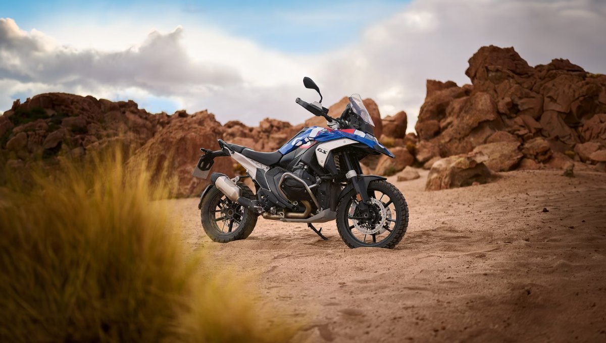 BMW R1300 GS: ₹20 लाख से शुरू होने वाली ये 21 kmpl माइलेज वाली एडवेंचर बाइक 