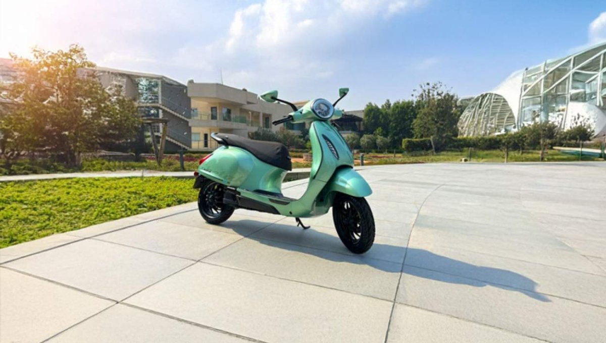  Bajaj Chetak Electric 2025: 1.23 लाख में 153 KM रेंज वाला स्टाइलिश और दमदार स्कूटर