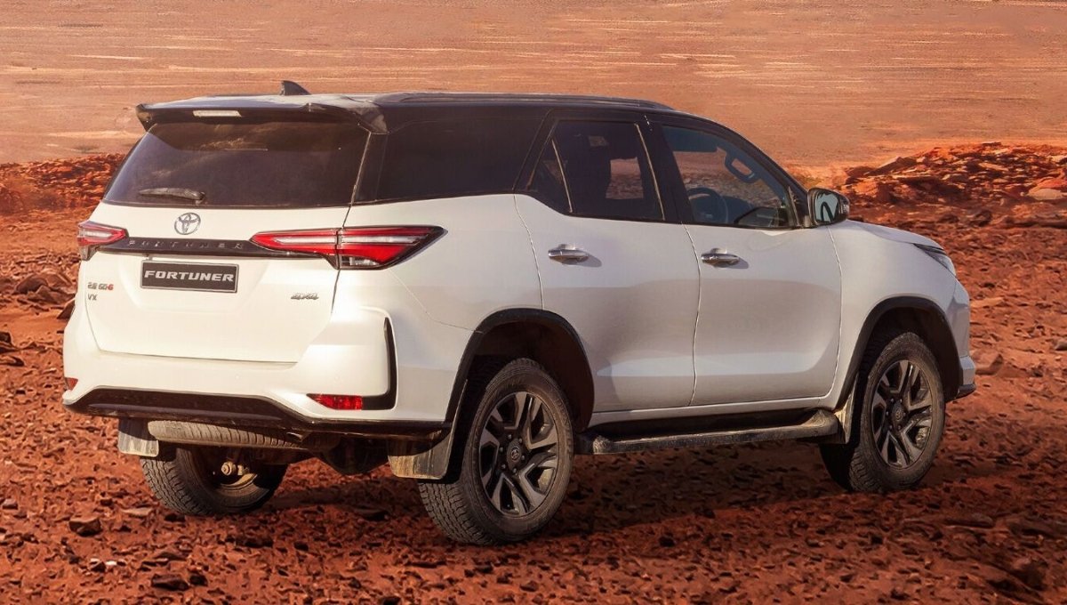 Toyota Fortuner Mild Hybrid: Rs 44.72 लाख में मिले शानदार परफॉर्मेंस और 14+ kmpl माइलेज का दम