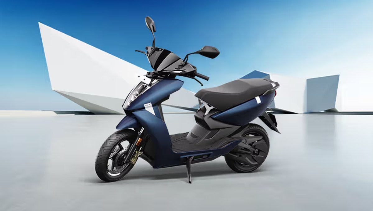Ather 450X: 126 किमी माइलेज और दमदार परफॉर्मेंस के साथ अब आपकी जेब में, कीमत Rs 1.55 लाख