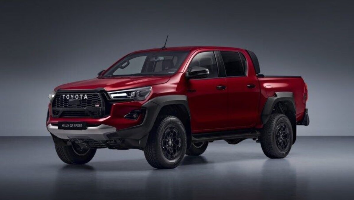 Toyota Hilux: दमदार पिकअप ट्रक जो हर चुनौती को आसान बनाता है