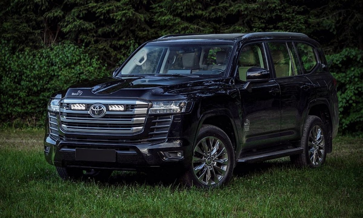Toyota Land Cruiser 300