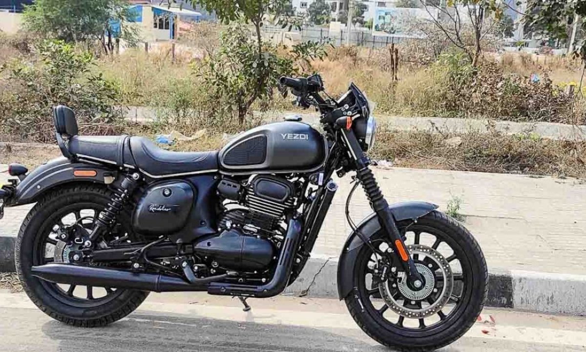 Yezdi Roadster