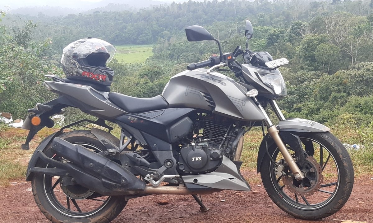 TVS Apache RTR 200 4V