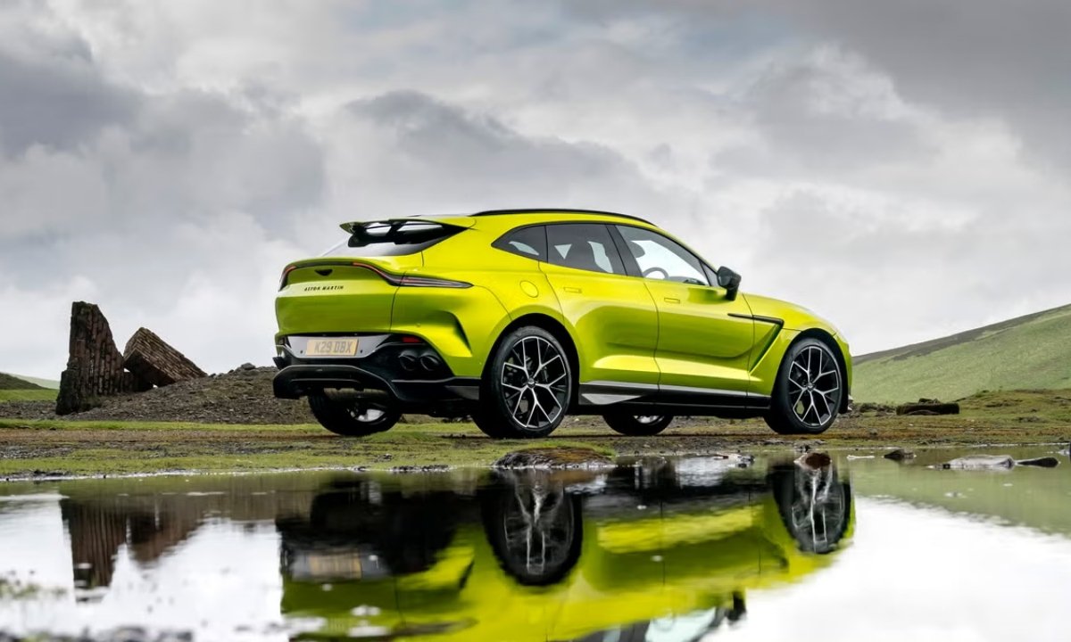 Aston Martin DBX