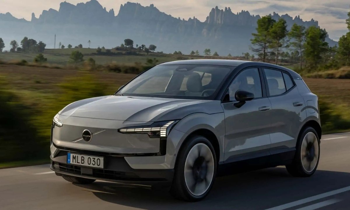 Volvo EX30