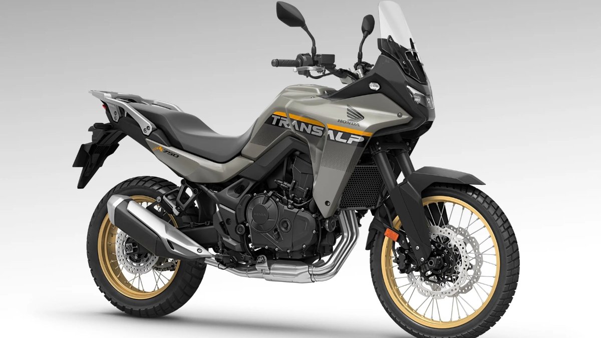 Honda Transalp XL750 की शानदार एंट्री दमदार फीचर्स और Rs 11 लाख की कीमत में एडवेंचर का नया अंदाज़