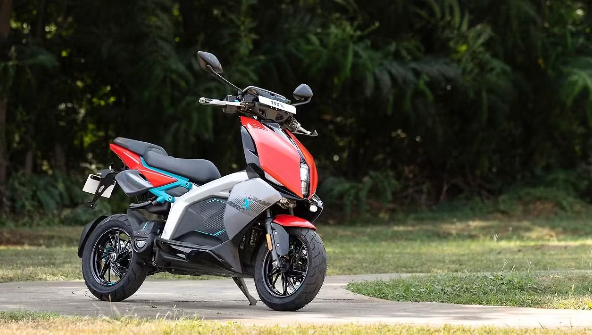TVS X: भारत का सबसे स्मार्ट इलेक्ट्रिक स्कूटर, 140 किमी/चार्ज और कीमत Rs2.50 लाख