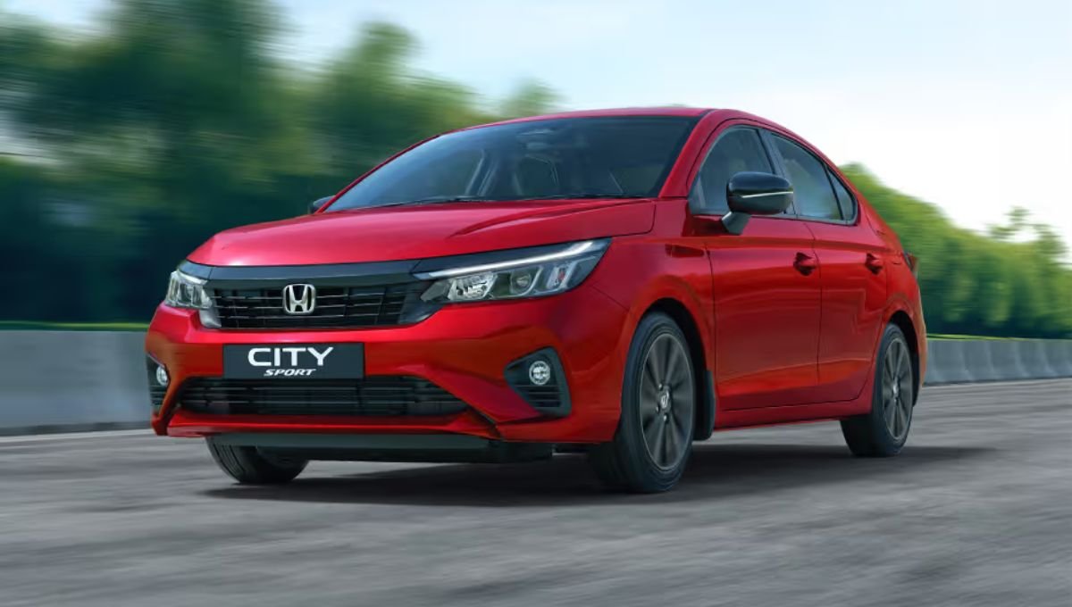Honda City 2025: लग्ज़री का अहसास अब 18.4 kmpl के माइलेज और Rs11.71 लाख की कीमत में