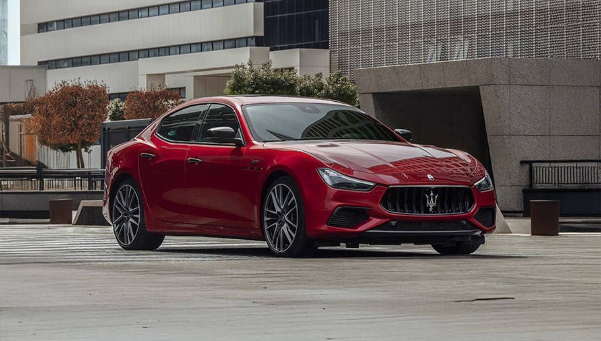Maserati Ghibli: लक्ज़री सेडान 5.3 kmpl माइलेज और Rs1.15 करोड़ की कीमत में